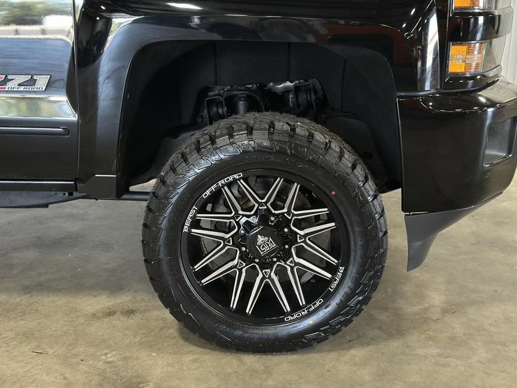 Used 2016 Chevrolet Silverado 2500 LT w/ Midnight Edition image 17