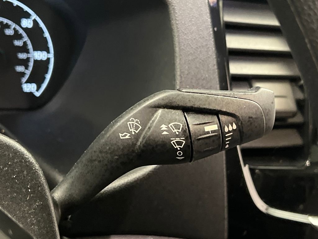 Used 2023 Ford Transit 350 XLT image 40