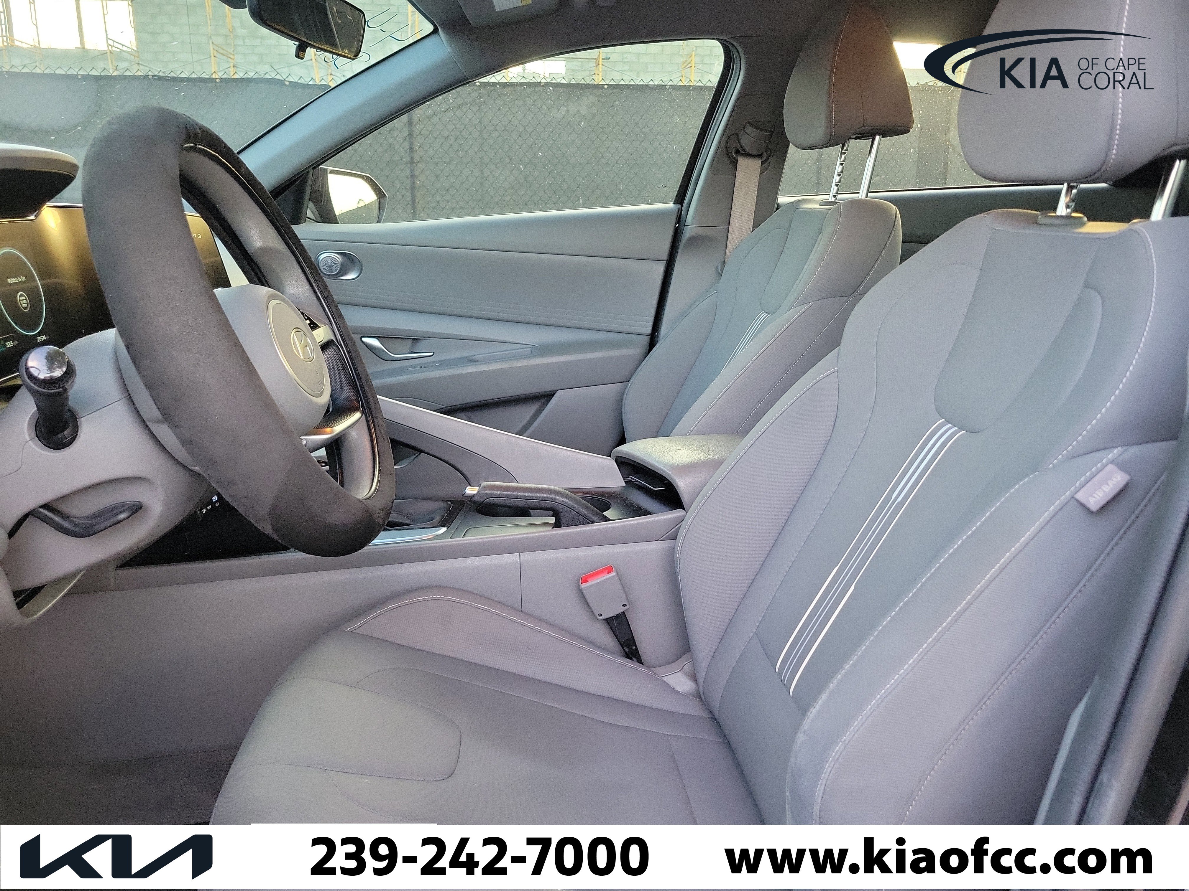 Used 2024 Hyundai Elantra SEL image 23