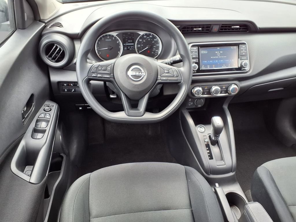 Certified 2025 Nissan Kicks Play S FWD image 4