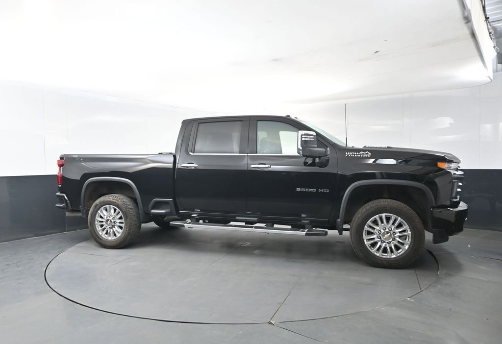 Used 2023 Chevrolet Silverado 3500 High Country w/ Technology Package AWD/4WD image 7