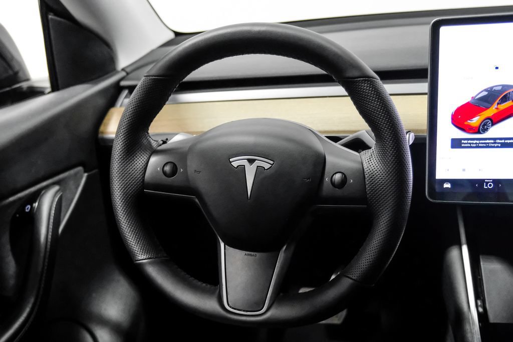Used 2021 Tesla Model Y Long Range AWD/4WD image 16