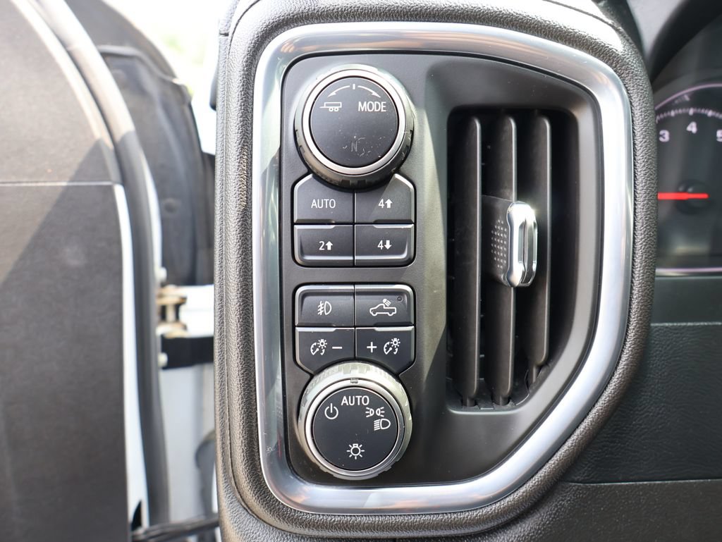 Certified 2022 Chevrolet Silverado 1500 RST AWD/4WD image 13