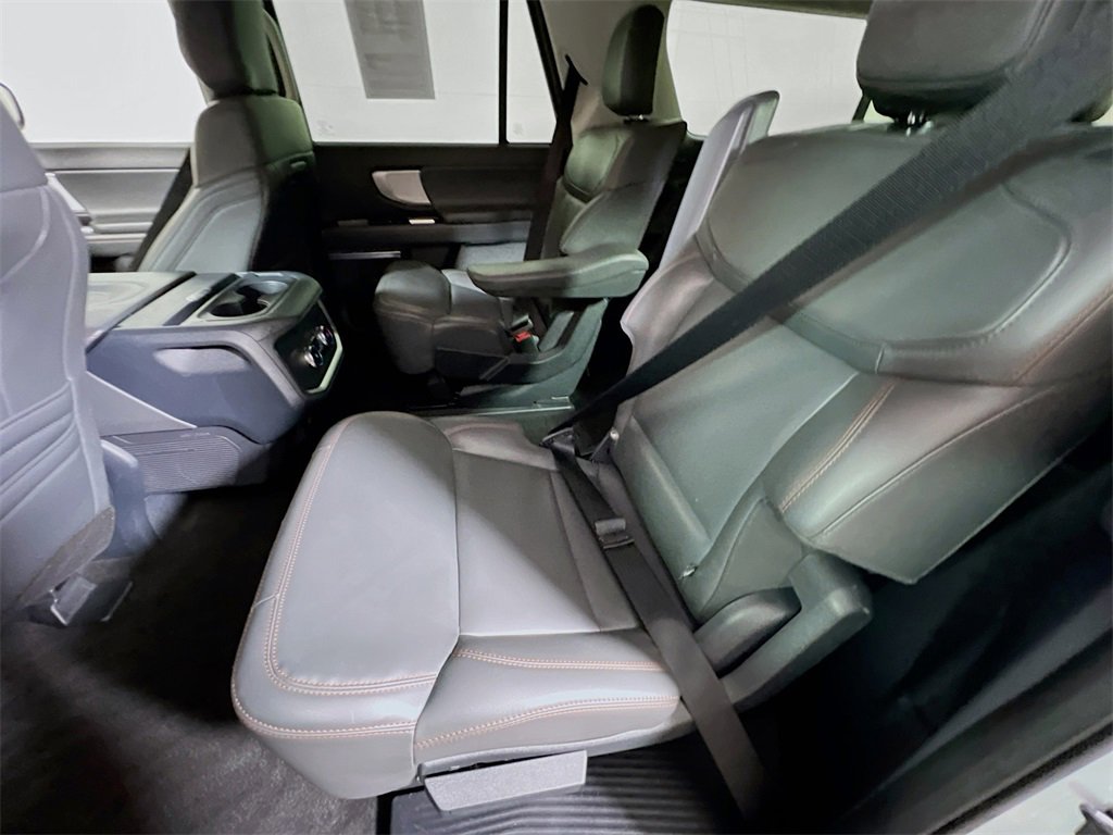 Used 2025 Ford Expedition Max Active image 21