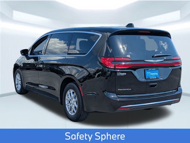New 2025 Chrysler Pacifica Select image 4