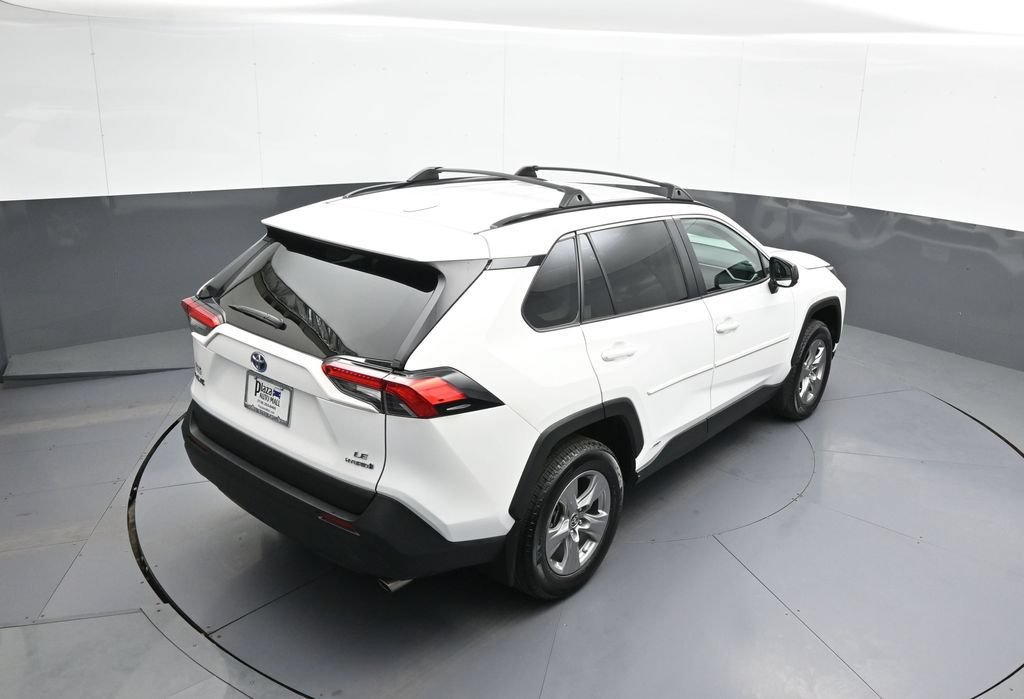 Certified 2024 Toyota RAV4 LE AWD/4WD image 37