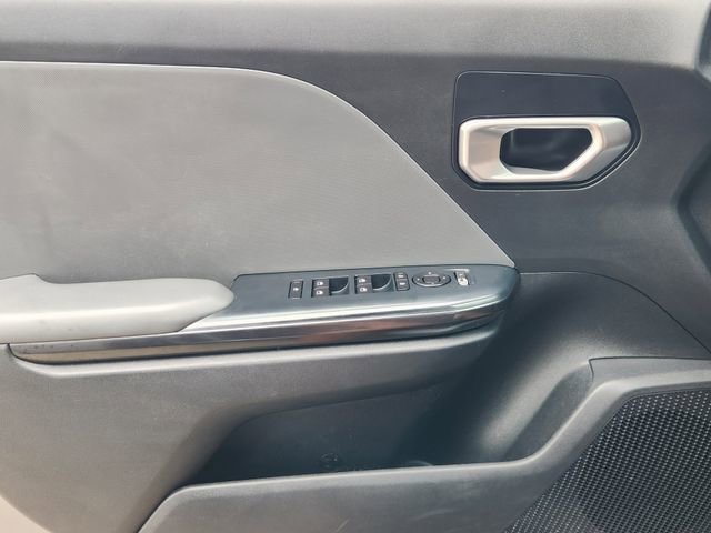 Used 2025 Kia K4 LXS image 22