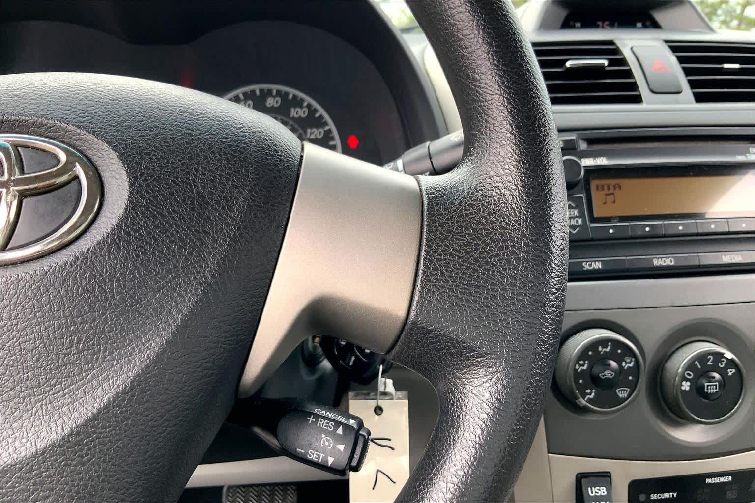 Used 2012 Toyota Corolla LE FWD image 24