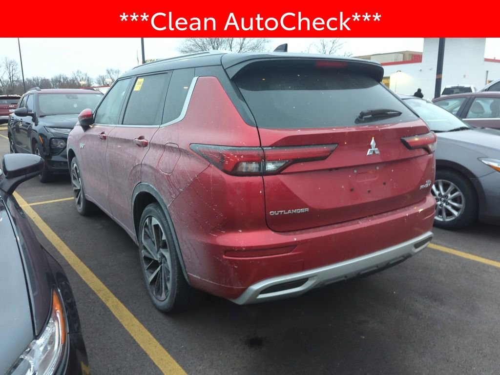 Used 2024 Mitsubishi Outlander 4WD Plug-In Hybrid image 4