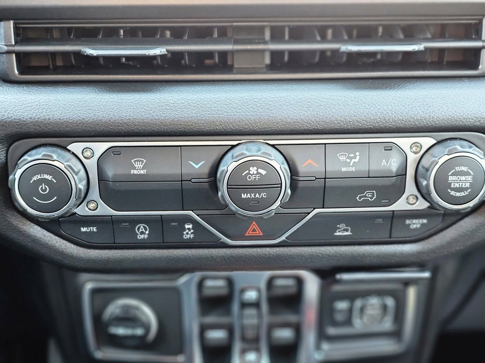 New 2026 Jeep Wrangler Sport image 19