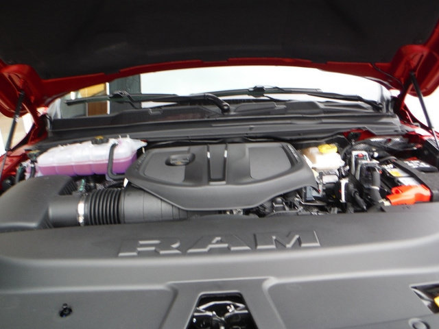 New 2027 RAM 1500 4x4 Crew Cab image 8