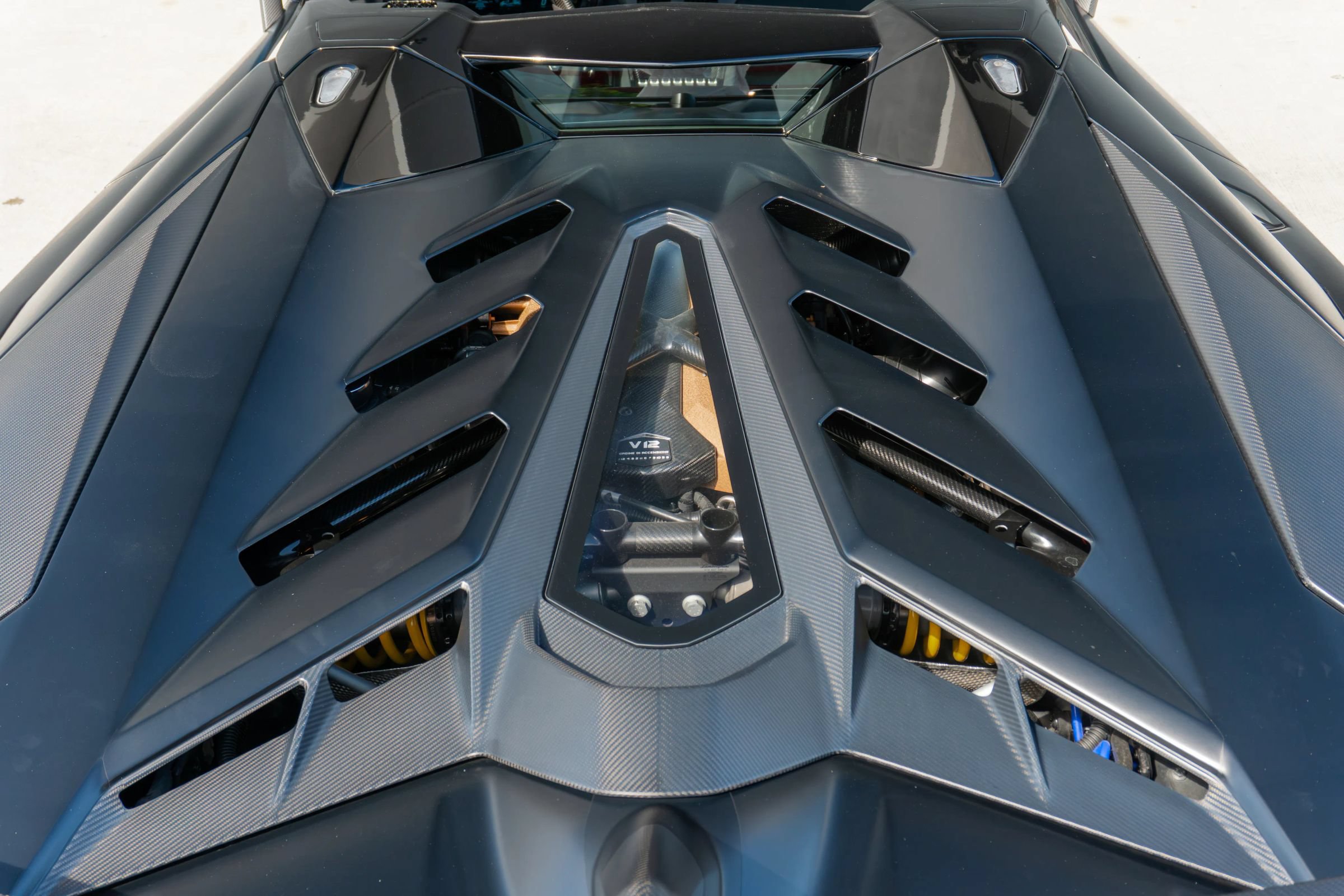 Used 2020 Lamborghini Aventador SVJ AWD/4WD image 52