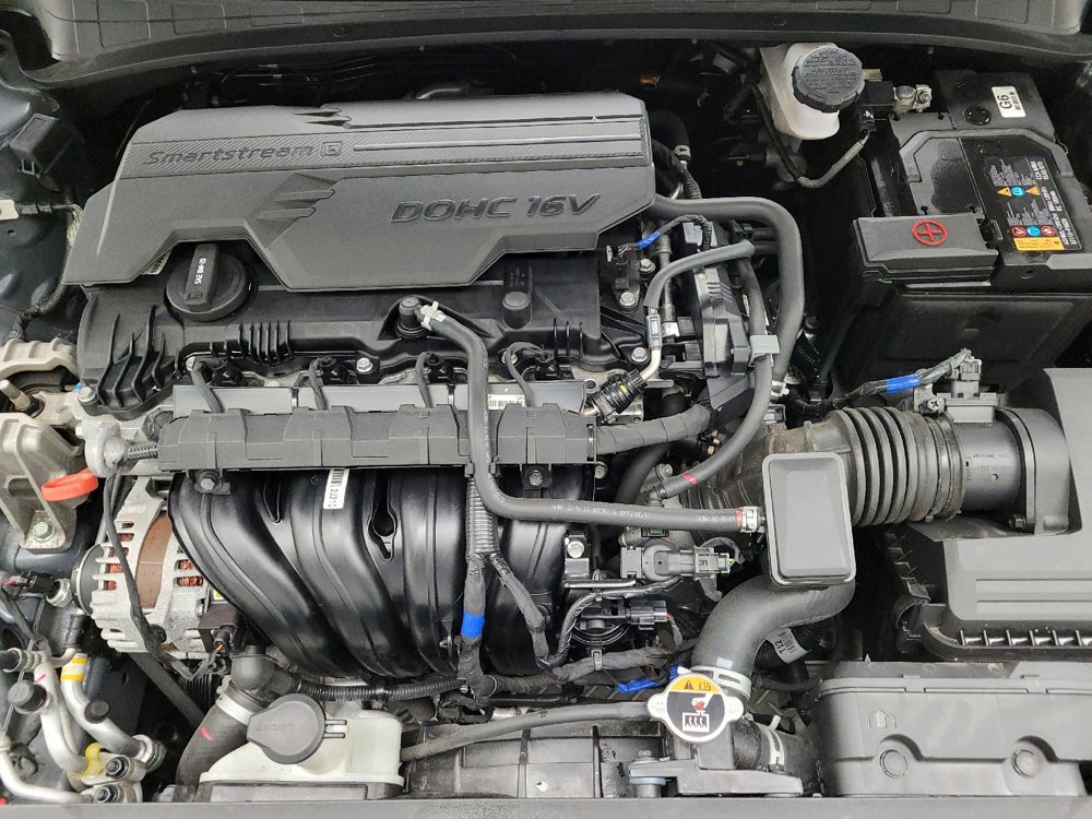Used 2023 Hyundai Elantra Limited FWD image 30