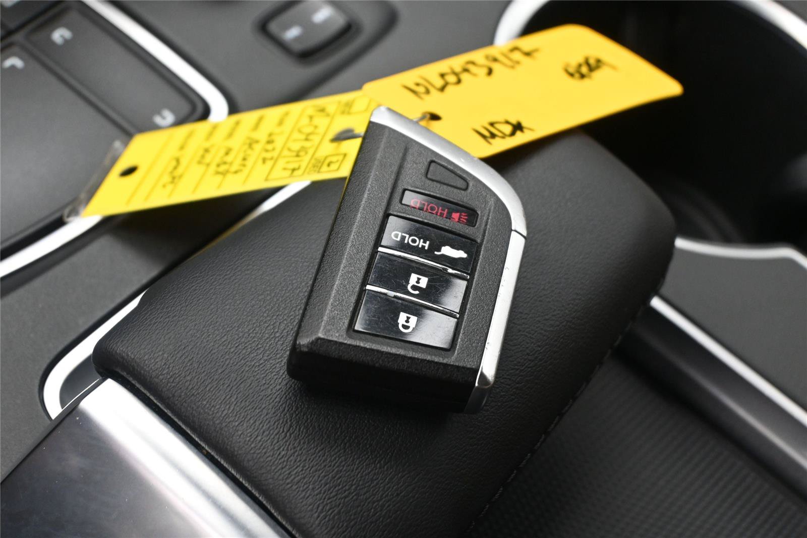 Certified 2022 Acura MDX SH-AWD w/ Technology Package image 9