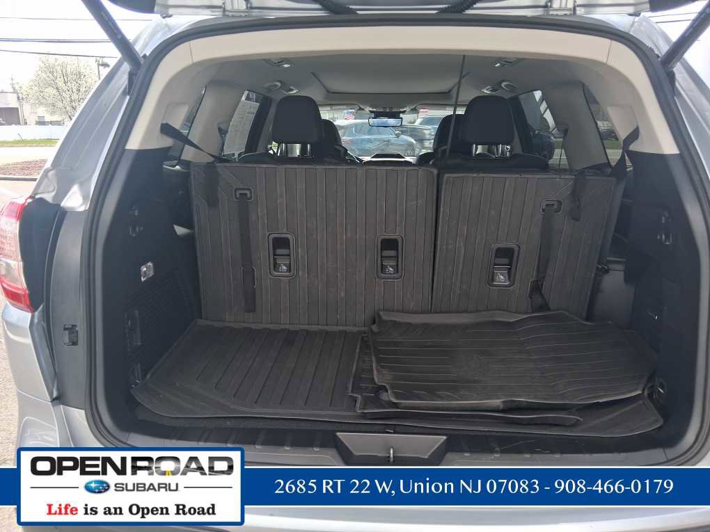 Used 2023 Subaru Ascent Touring AWD/4WD image 9