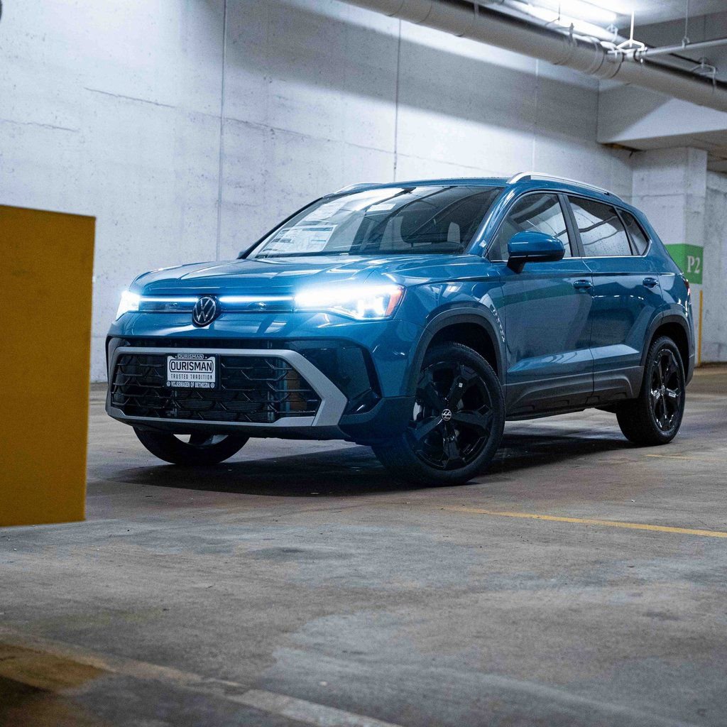 New 2026 Volkswagen Taos SEL image 1