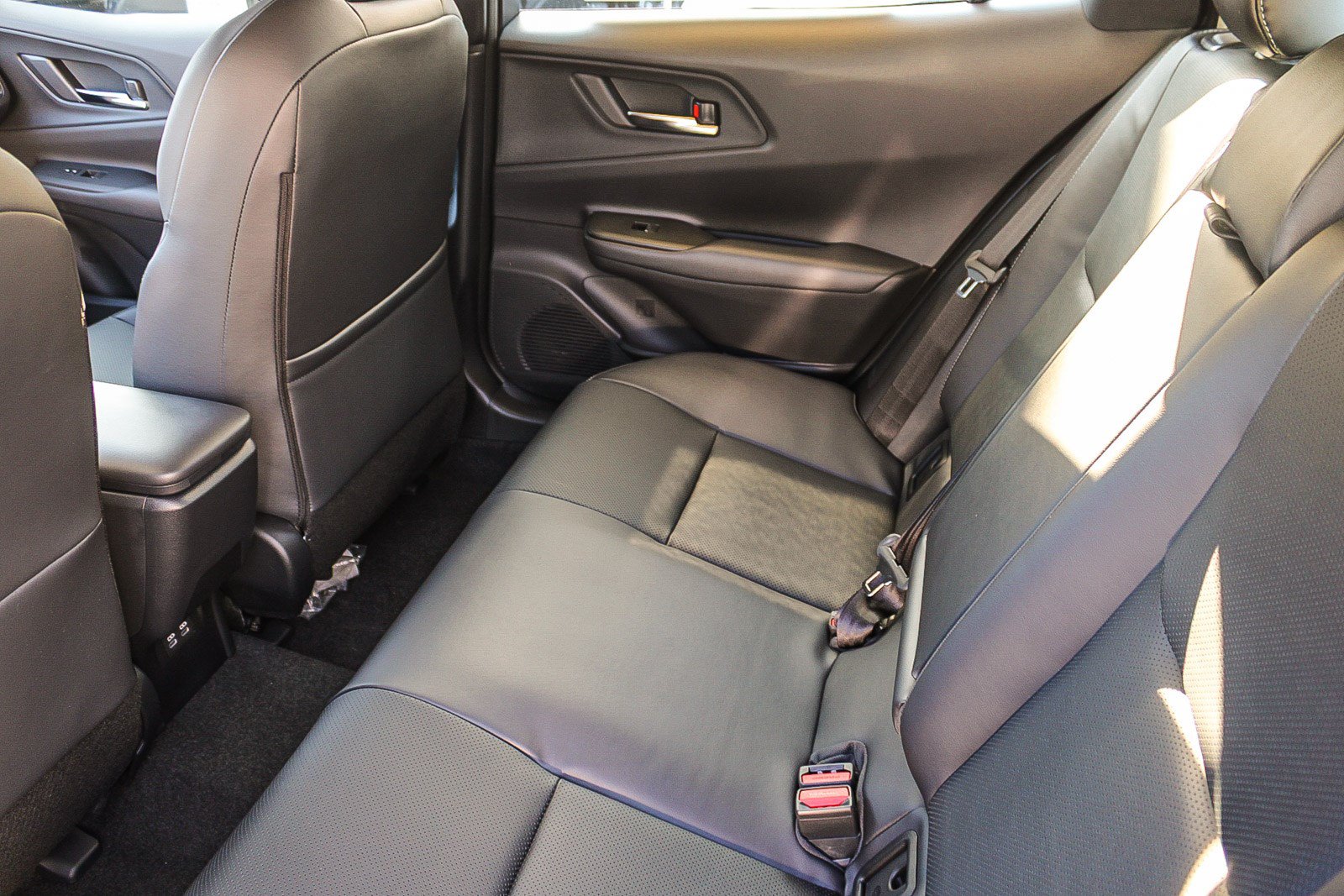 New 2026 Toyota Prius FWD image 20