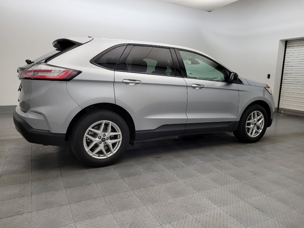 Used 2023 Ford Edge SE image 10