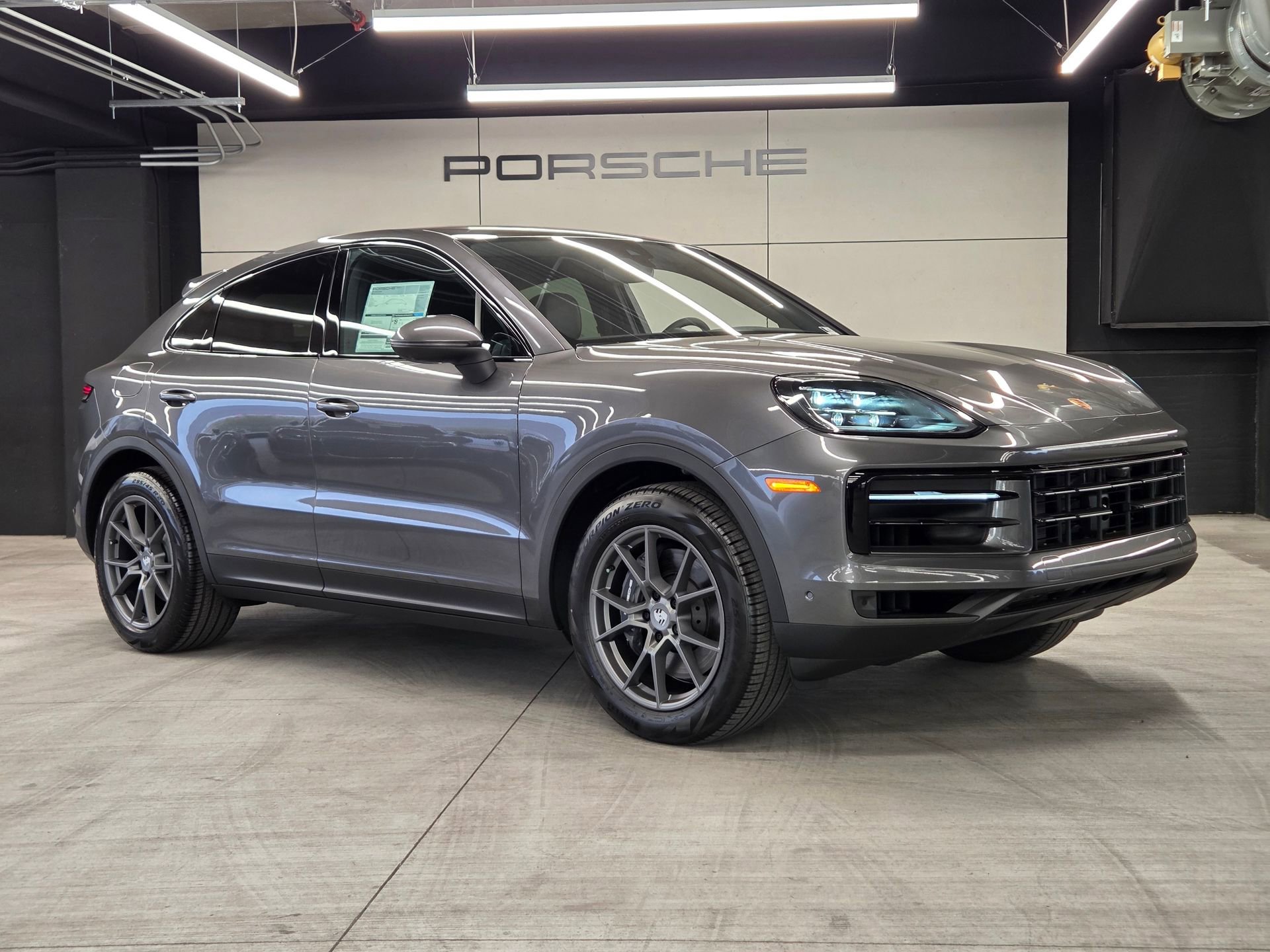 New 2026 Porsche Cayenne Coupe AWD/4WD image 30