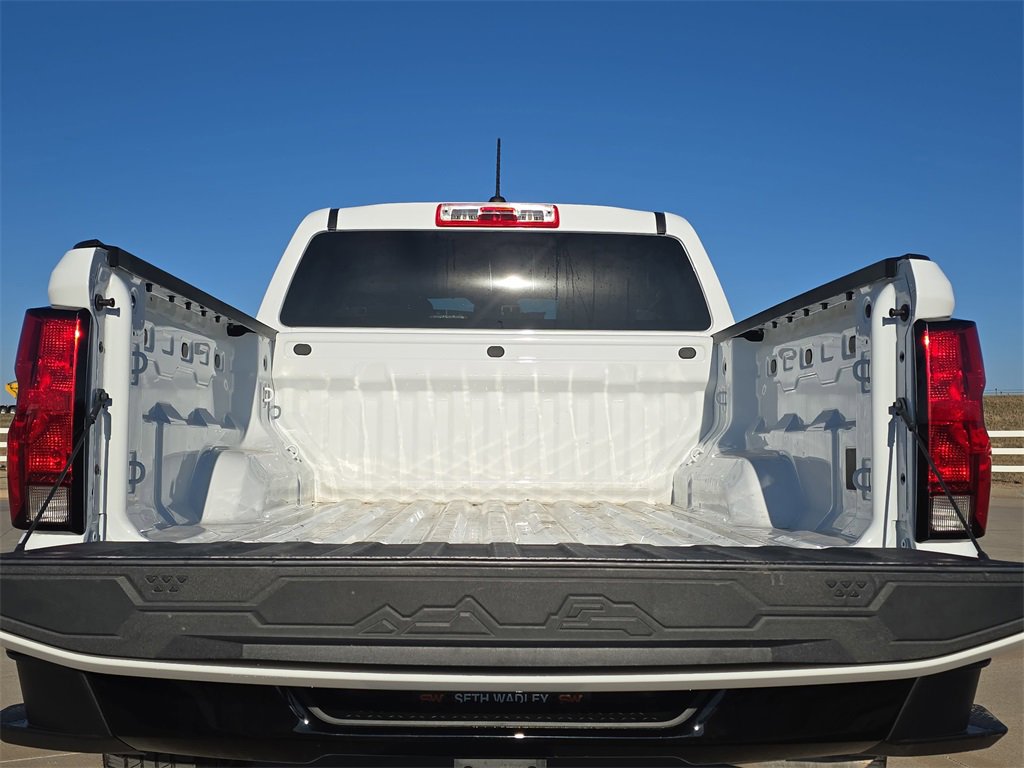 Used 2024 Chevrolet Colorado W/T image 12