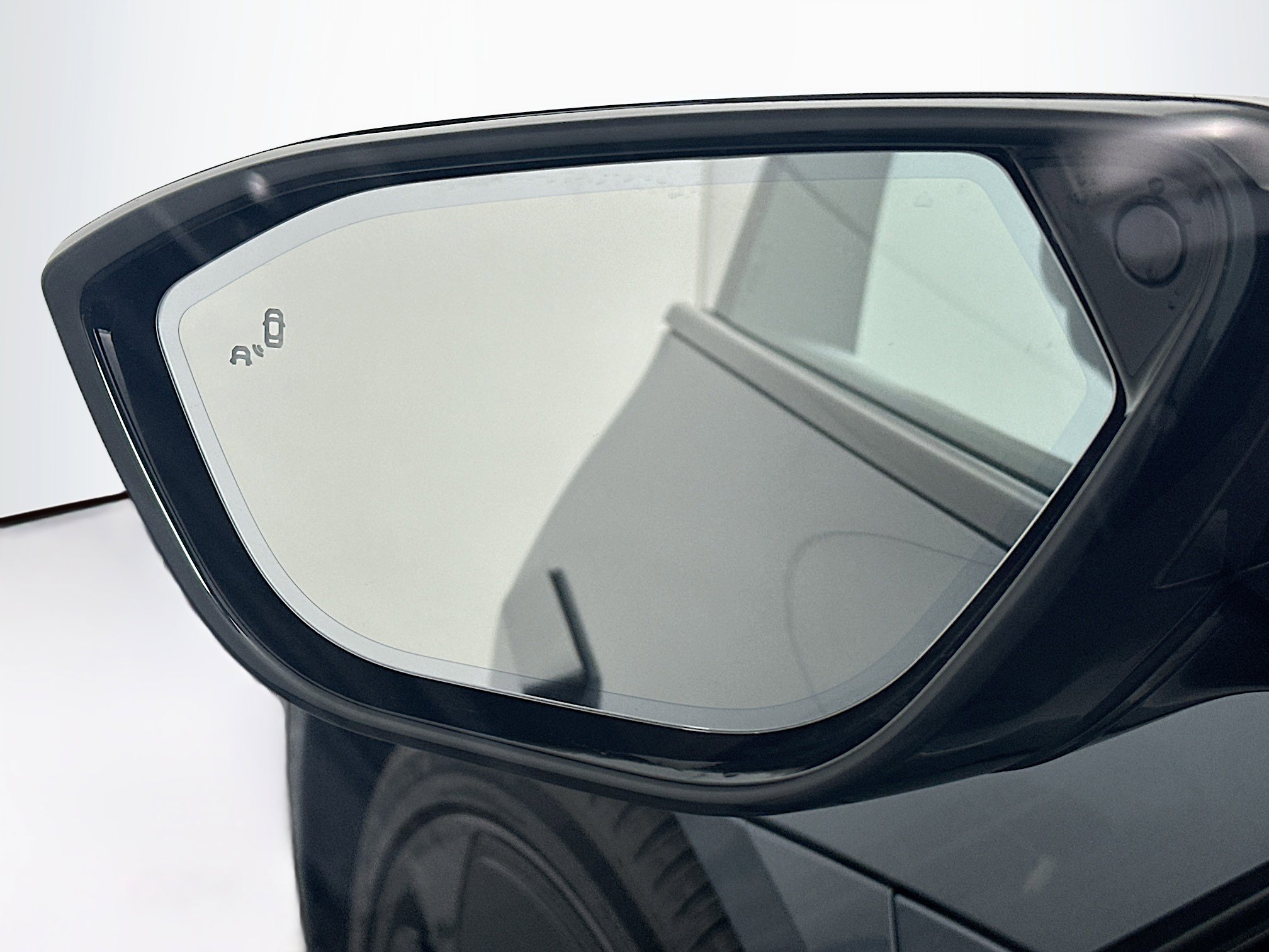 Used 2024 Lucid Air Pure RWD image 16