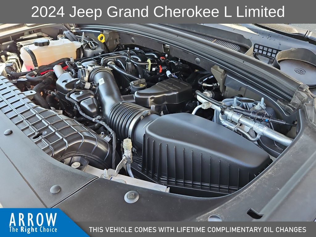 Used 2024 Jeep Grand Cherokee L Limited w/ Luxury Tech Group II AWD/4WD image 15