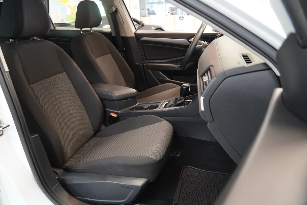 Used 2021 Volkswagen Jetta S FWD image 30