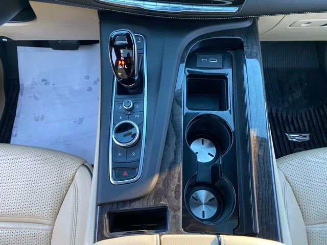 Used 2022 Cadillac Escalade Premium Luxury image 40