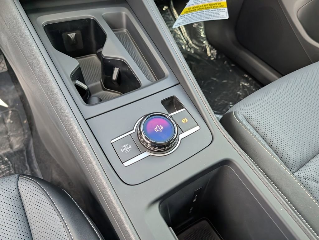 New 2025 Volkswagen Tiguan SE image 12