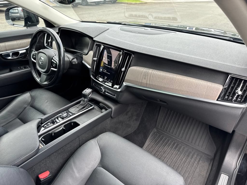 Used 2021 Volvo V90 T6 Cross Country w/ Protection Package Premier AWD/4WD image 20