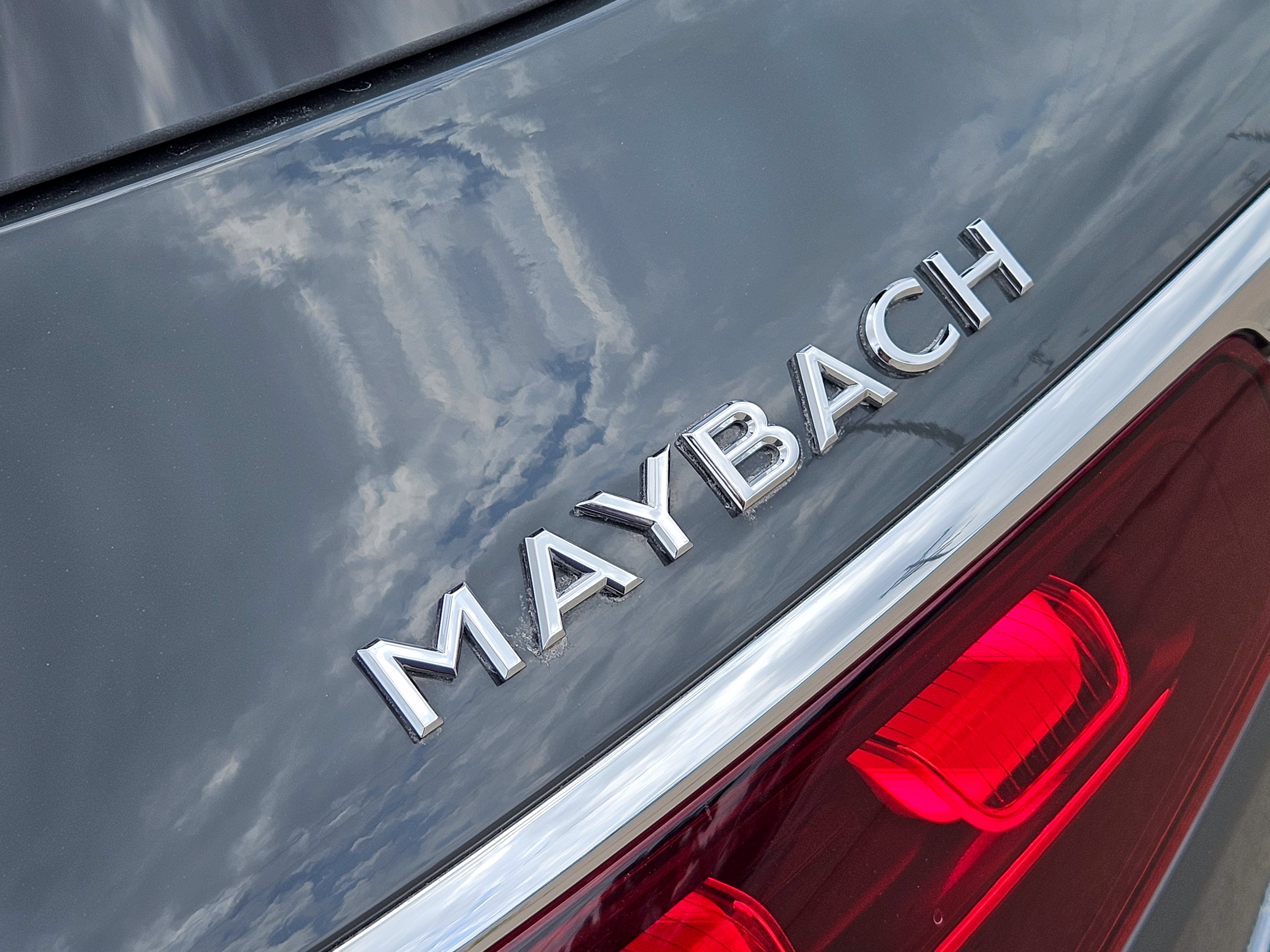 Used 2025 Mercedes-Benz Maybach GLS 600 4MATIC image 33