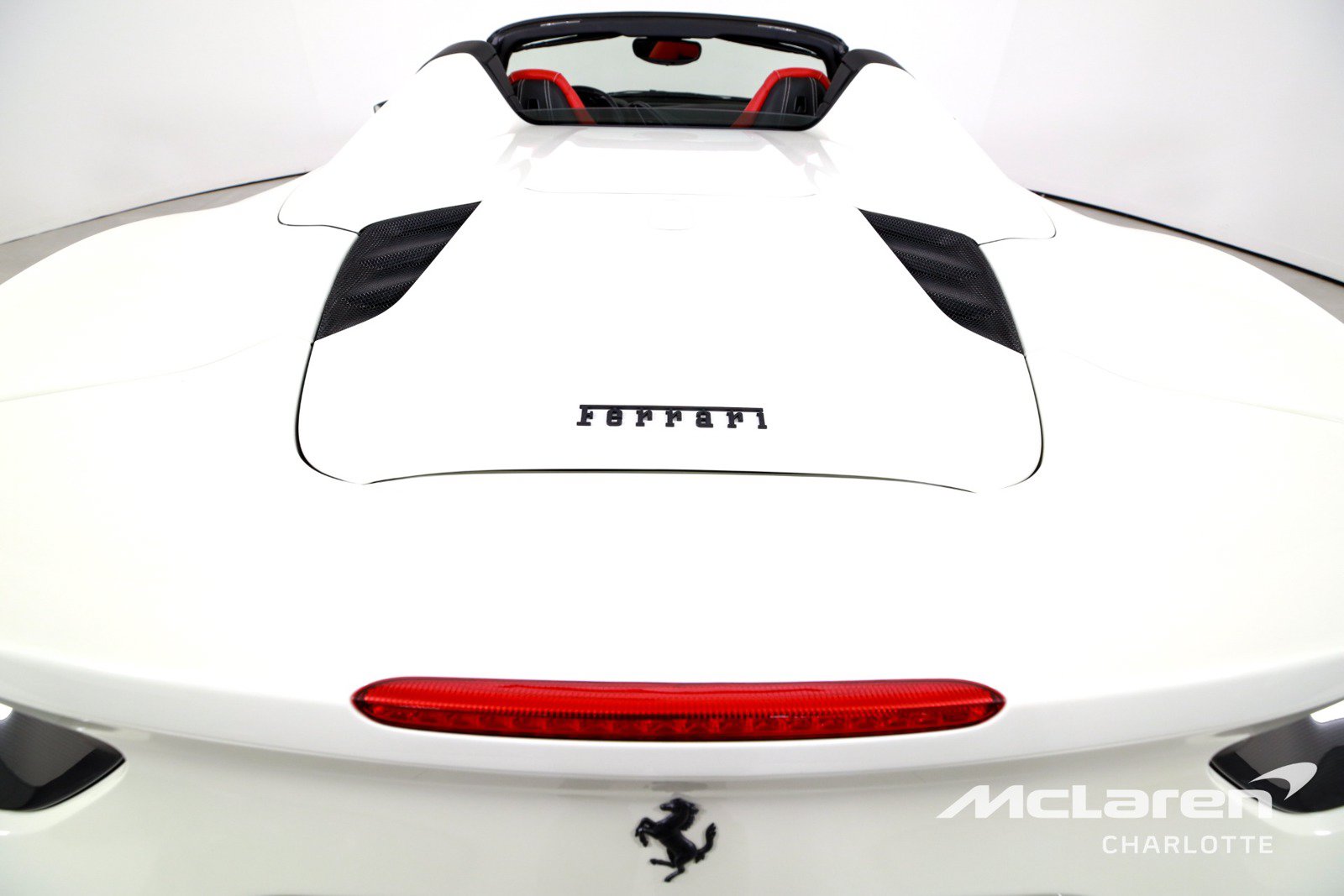 Used 2018 Ferrari 488 Spider RWD image 29