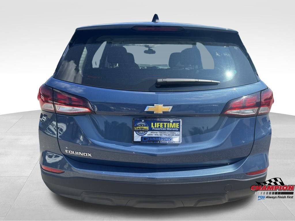Used 2024 Chevrolet Equinox LS image 4