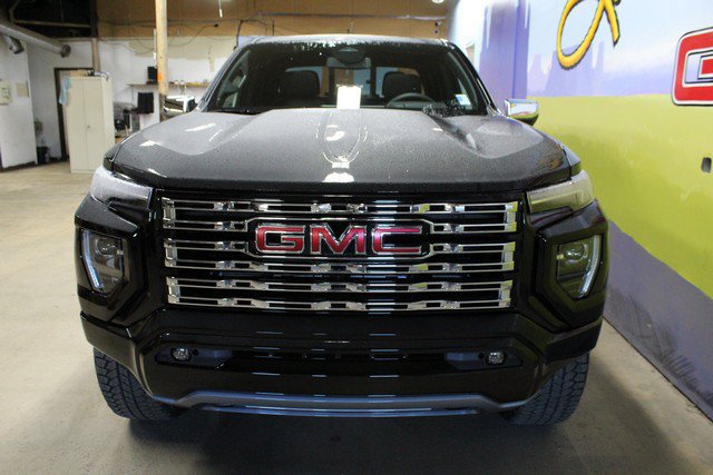 New 2026 GMC Canyon Denali AWD/4WD image 3