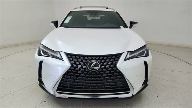 Used 2022 Lexus UX 200 200 Base image 2