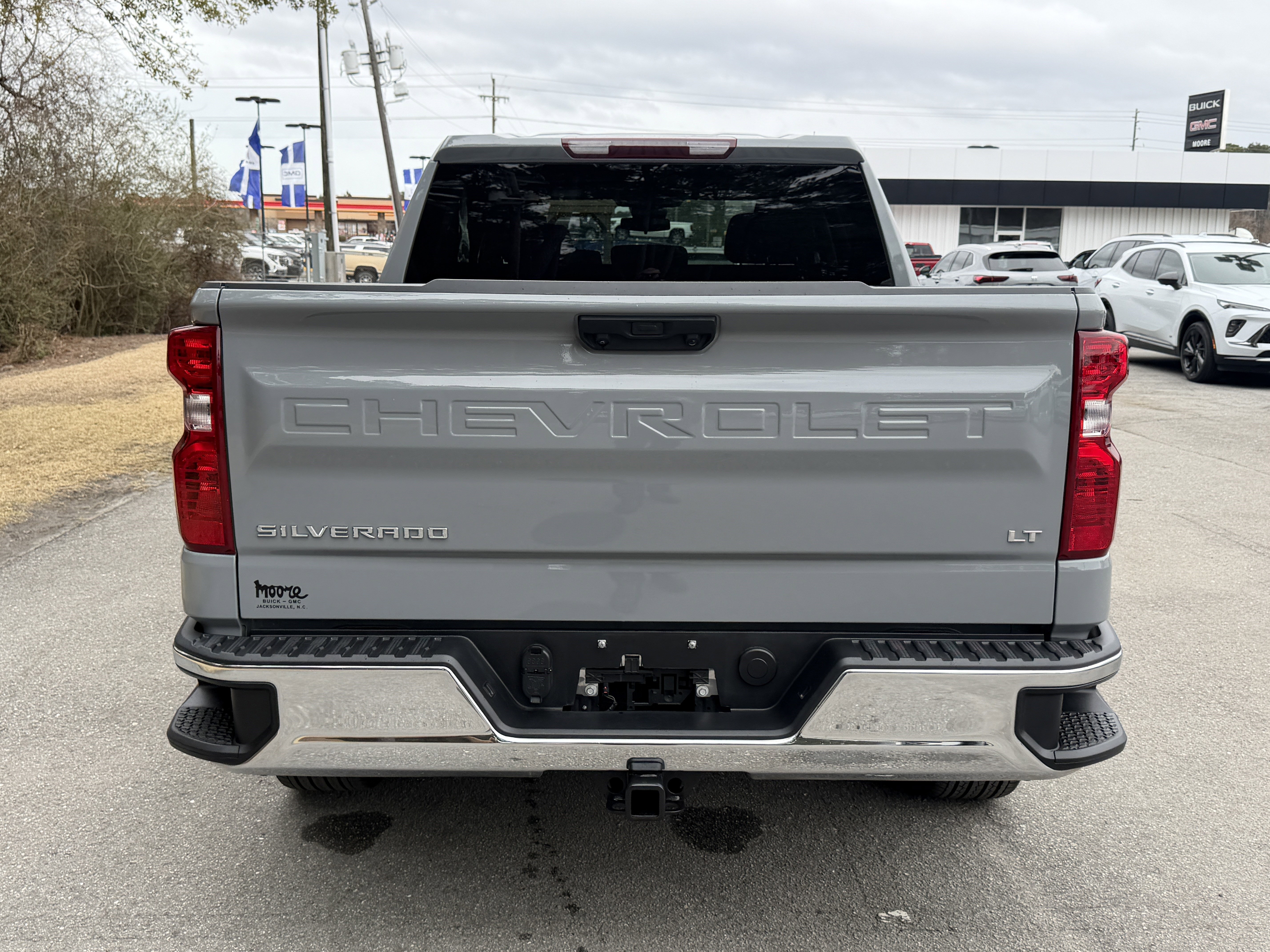 Used 2024 Chevrolet Silverado 1500 LT AWD/4WD image 9