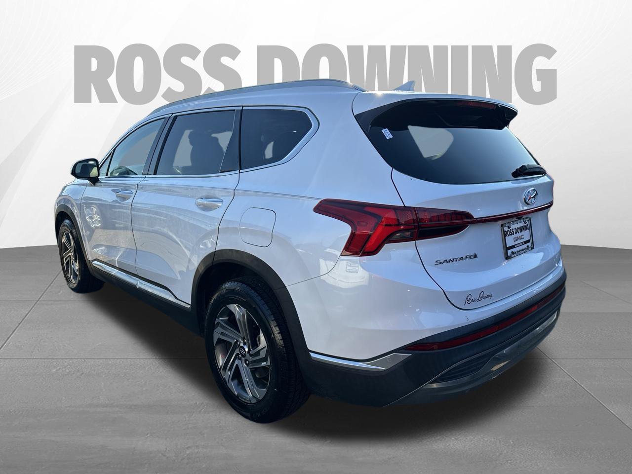 Used 2021 Hyundai Santa Fe SEL w/ Convenience + Premium Package FWD image 6