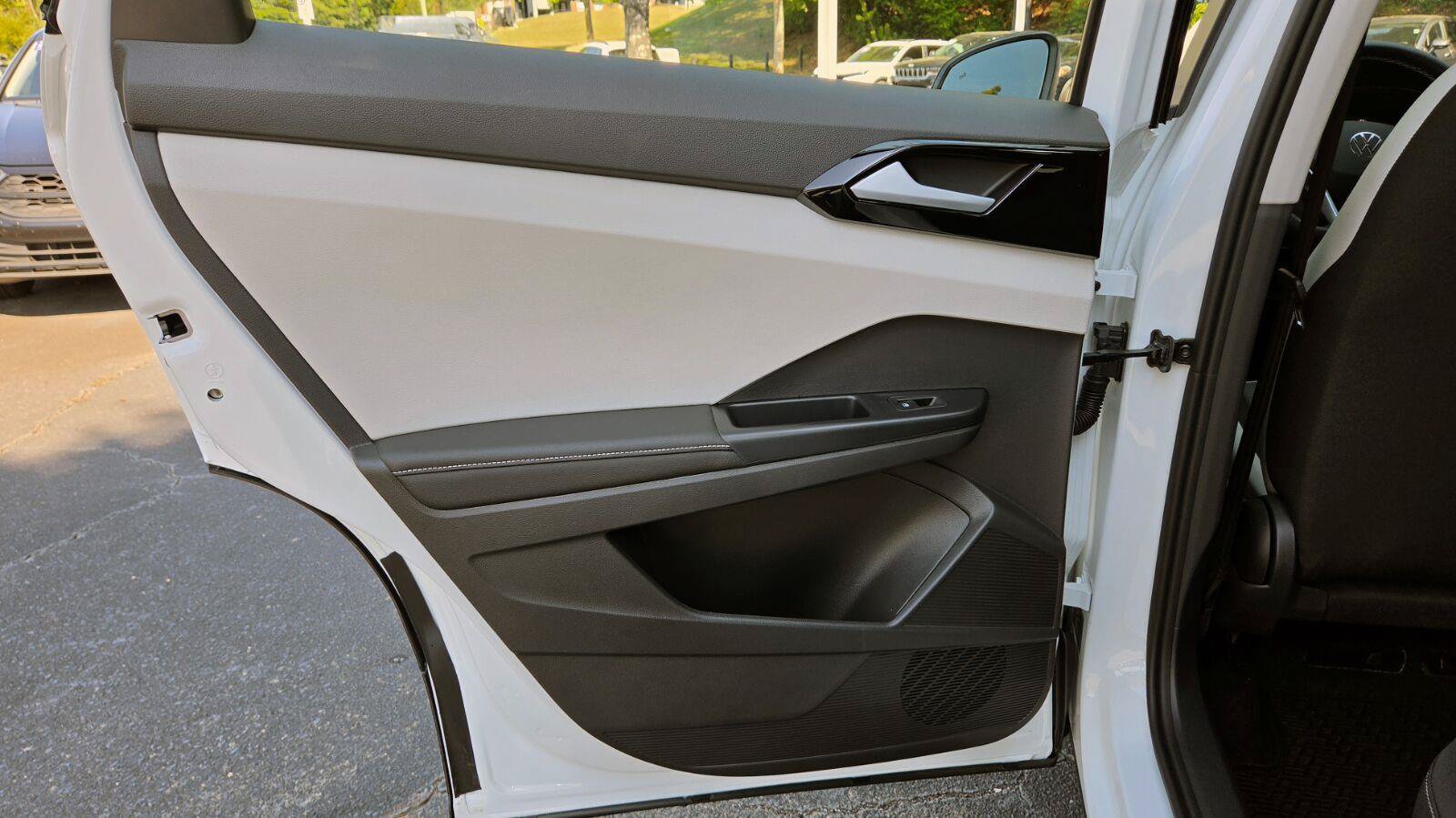 New 2027 Volkswagen Taos S FWD image 40
