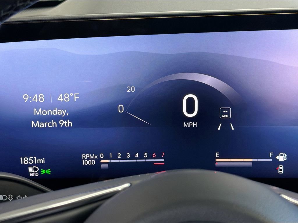 Used 2025 Buick Enclave Avenir FWD image 15