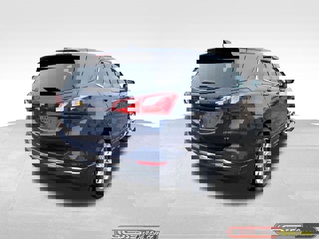 Used 2018 Chevrolet Equinox LT image 3