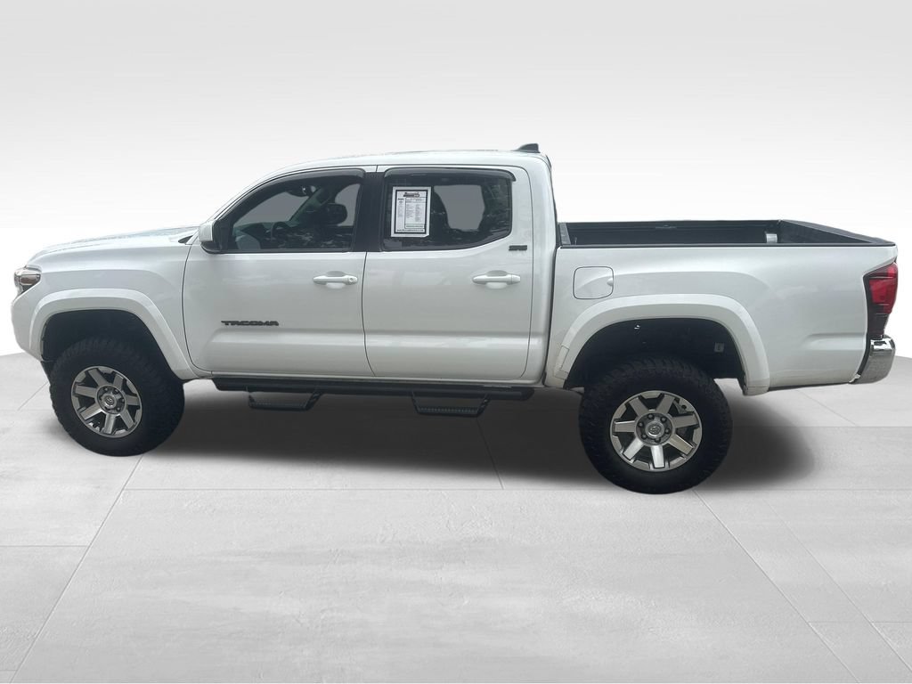 Used 2019 Toyota Tacoma SR5 RWD image 8