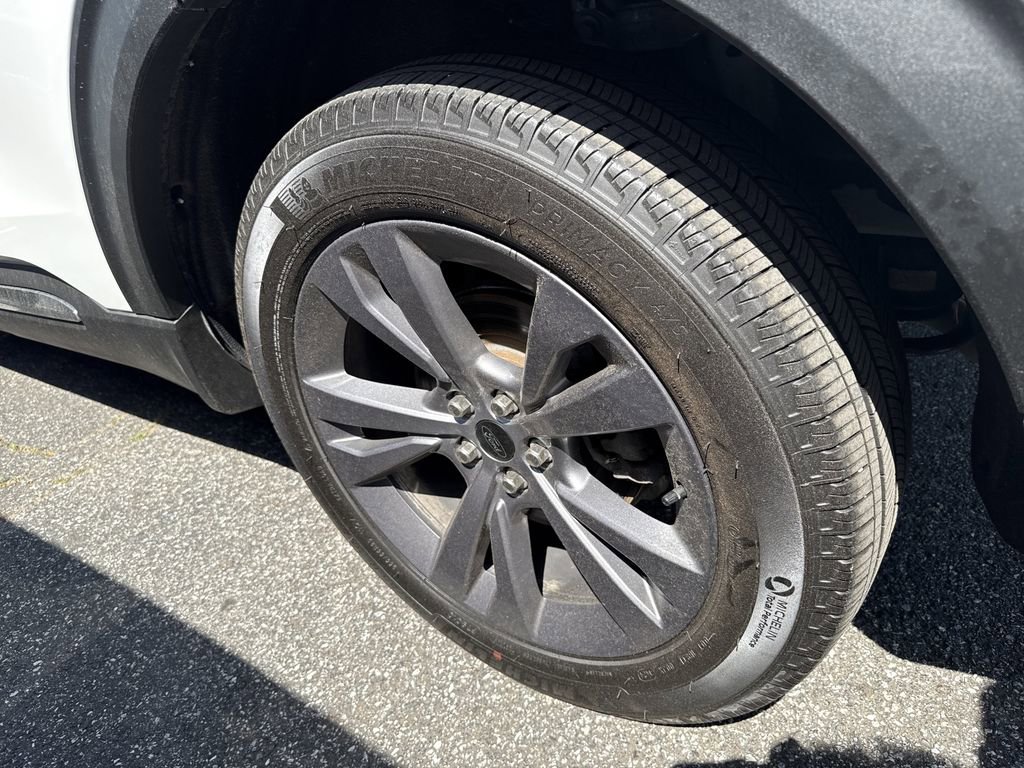 Used 2025 Ford Explorer Active w/ Active Comfort Package AWD/4WD image 23