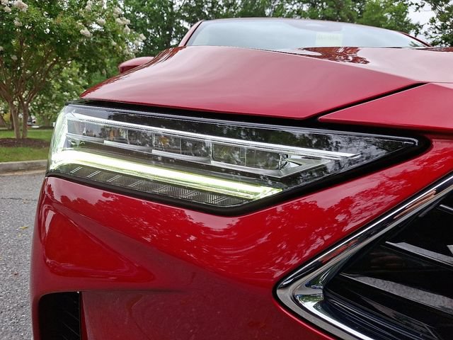 Certified 2025 Acura MDX w/ Technology Package AWD/4WD image 9