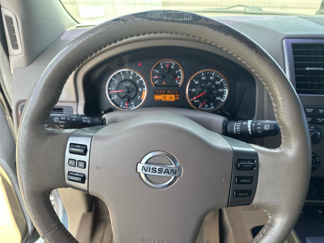 Used 2011 Nissan Armada Platinum image 11