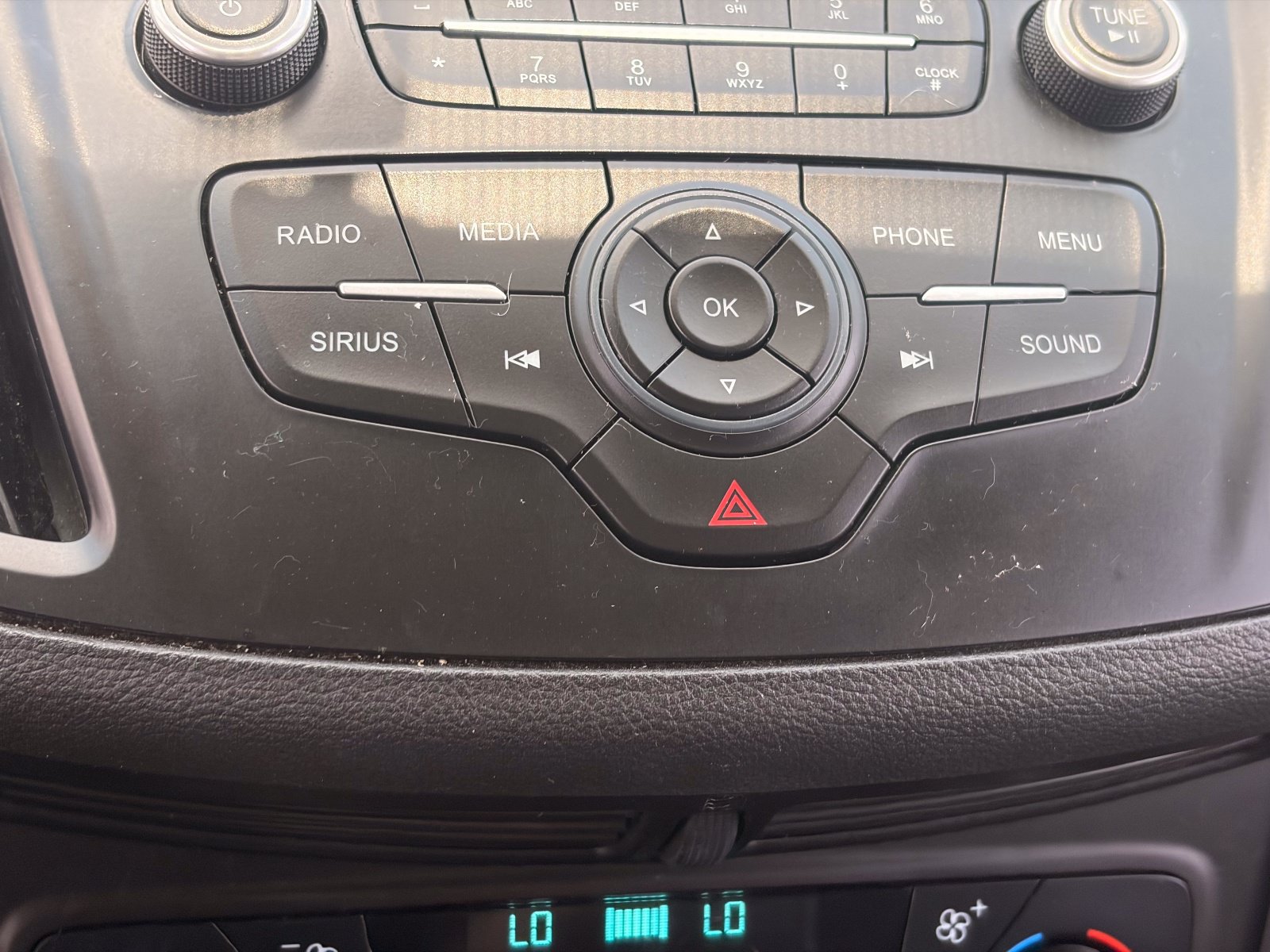 Used 2017 Ford Escape SE FWD image 23