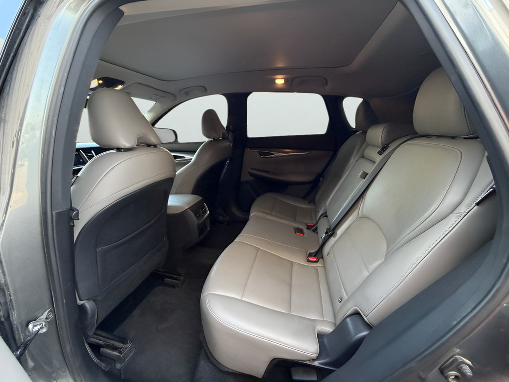 Used 2023 INFINITI QX50 Luxe FWD image 22