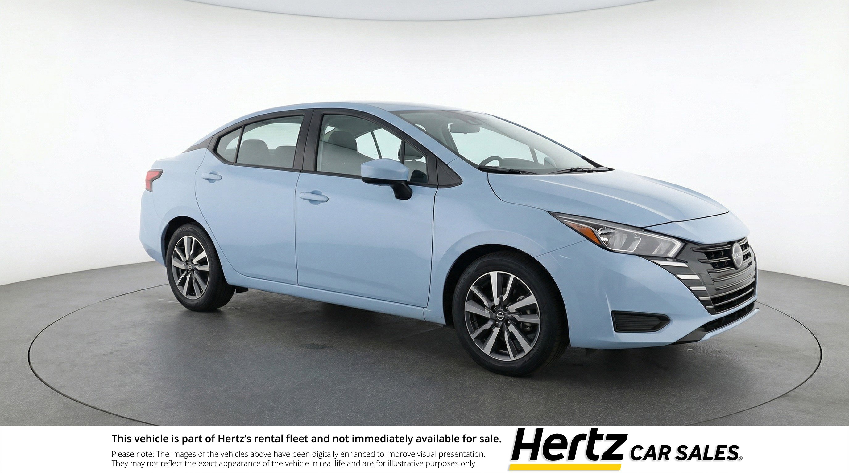 Used 2025 Nissan Versa SV image 1