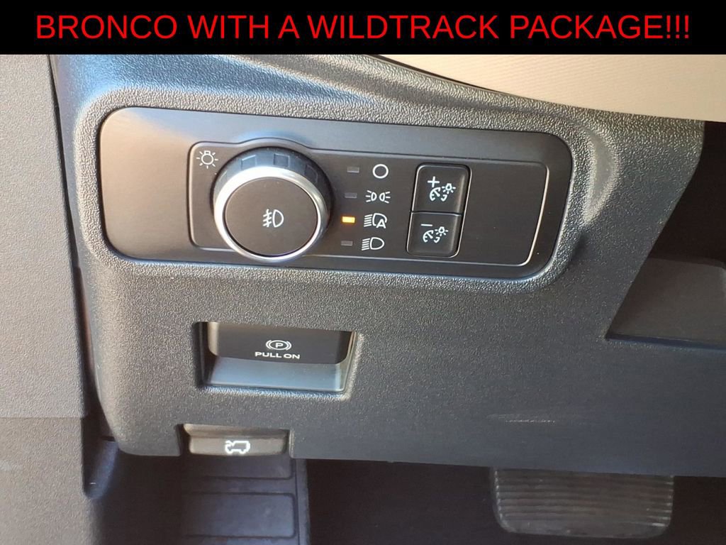 Used 2022 Ford Bronco Wildtrak AWD/4WD image 15