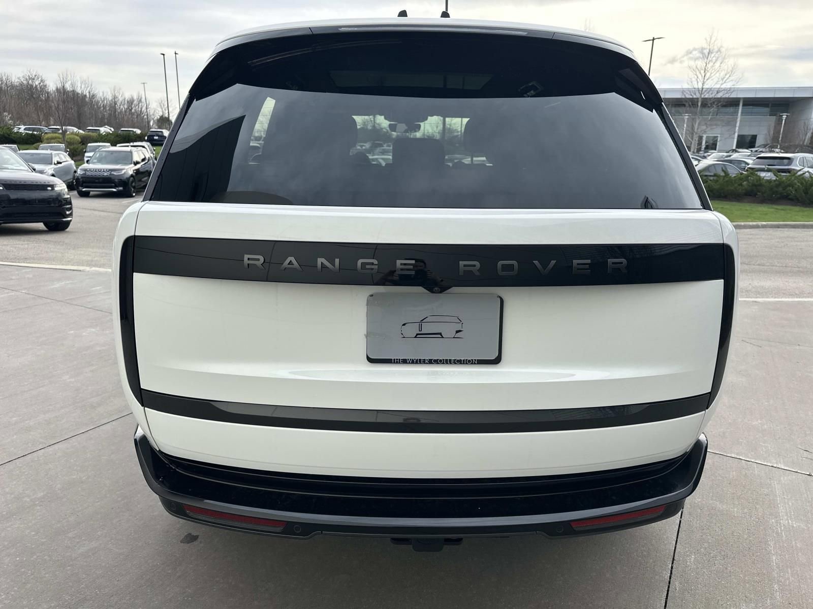 New 2026 Land Rover Range Rover SE AWD/4WD image 6