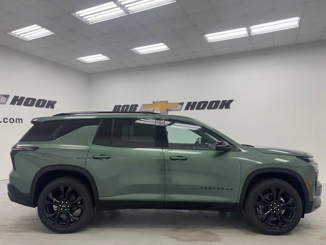 New 2027 Chevrolet Traverse RS w/ LPO, Floor Liner Package AWD/4WD image 4